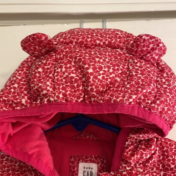 GUC pink flowered 12-18 month puffer coat - Picture 4 of 4